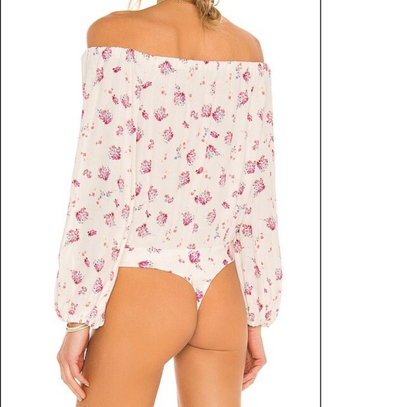 ASTR the Label Off Shoulder Black Bodysuit Size S‎ - Picture 4 of 10